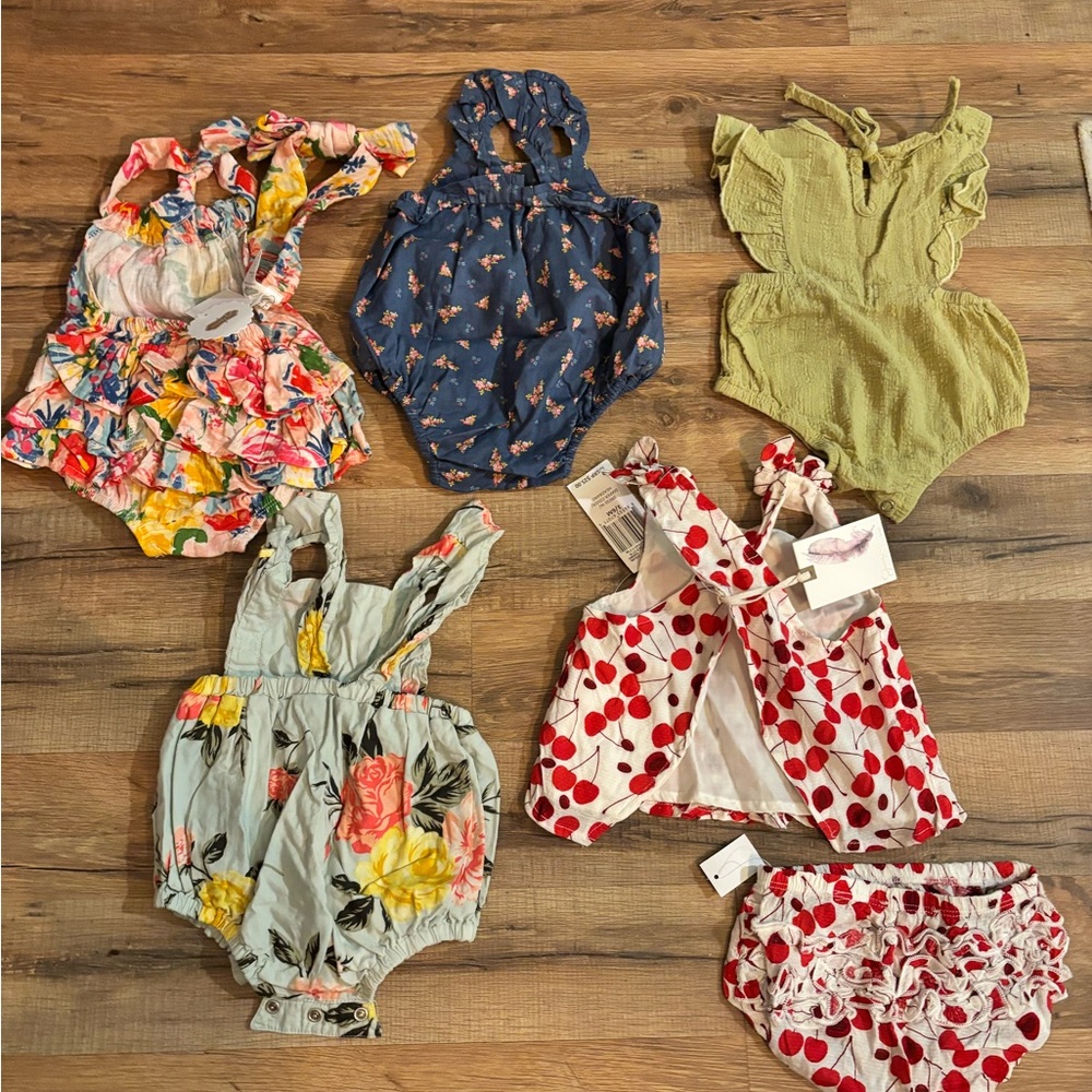 8 Assorted Baby Rompers 3-6mo - Picture 2 of 8